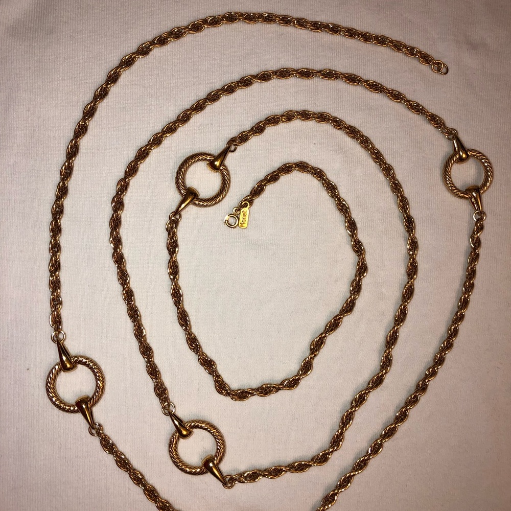 Monet long Vintage gold necklace